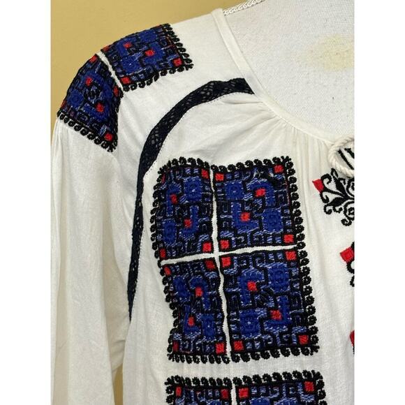 Roller Rabbit embroidered peasant top, blue/cream, large, bohemian, hippie - Picture 4 of 7